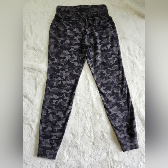 Lululemon Ready to Rulu Jogger *Jacquard. Size 6 - Picture 12 of 14